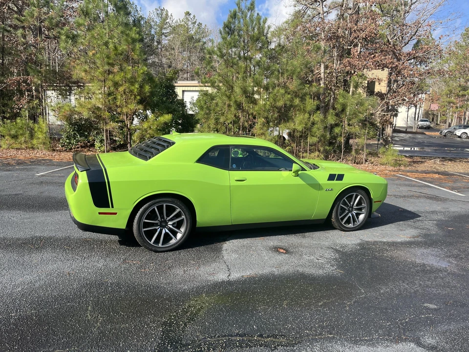 2023 Dodge Challenger 3rd Gen - Image 15 of 31