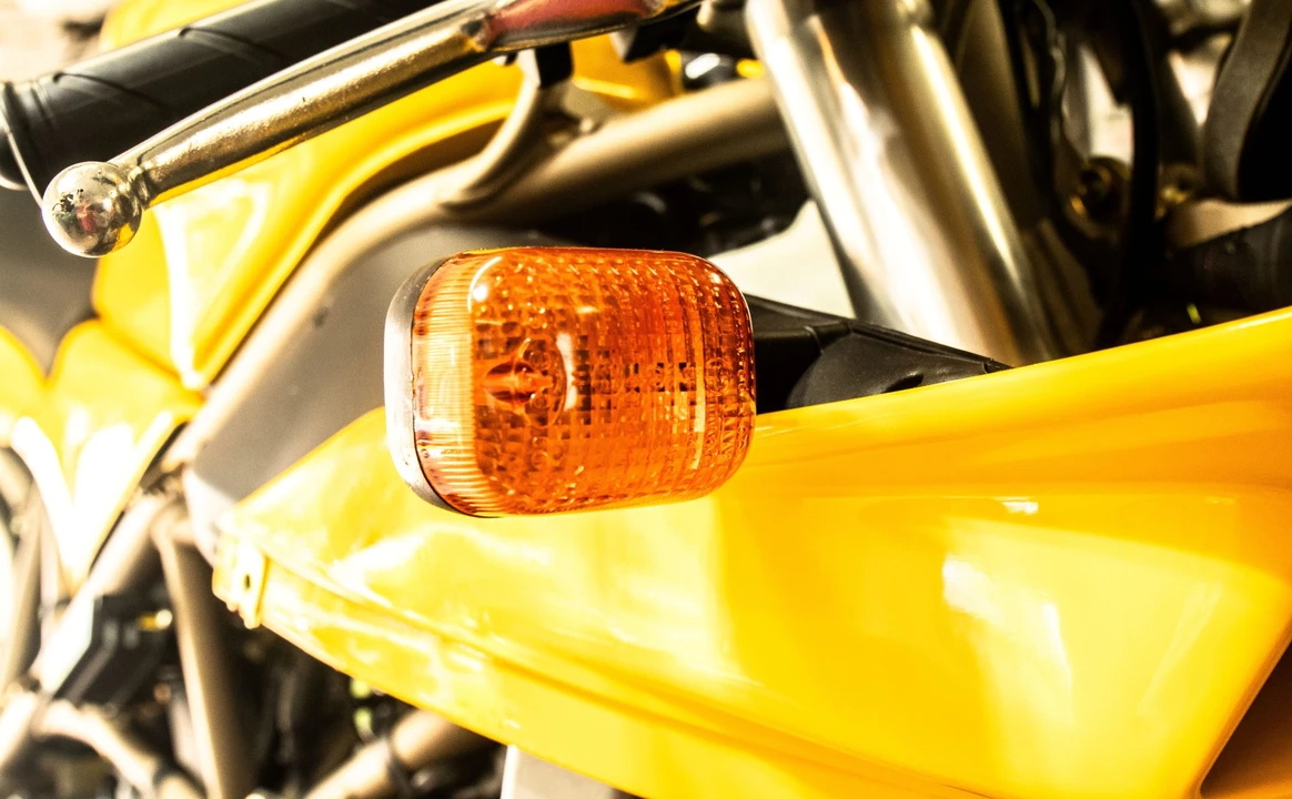 2000 Ducati 748 - Image 22 of 31