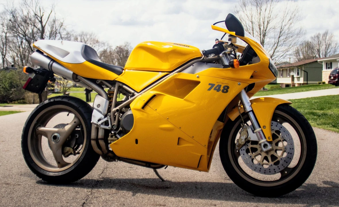 2000 Ducati 748 - Image 4 of 31