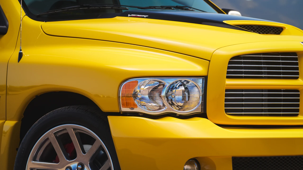 2005 Dodge Ram SRT-10 3rd Gen - Image 20 of 31