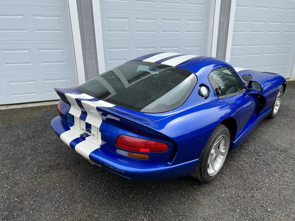 1996 Dodge Viper GTS 2nd Gen - Image 11 of 31