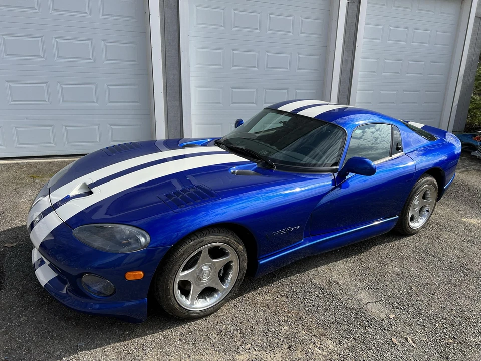 1996 Dodge Viper GTS 2nd Gen - Image 2 of 31