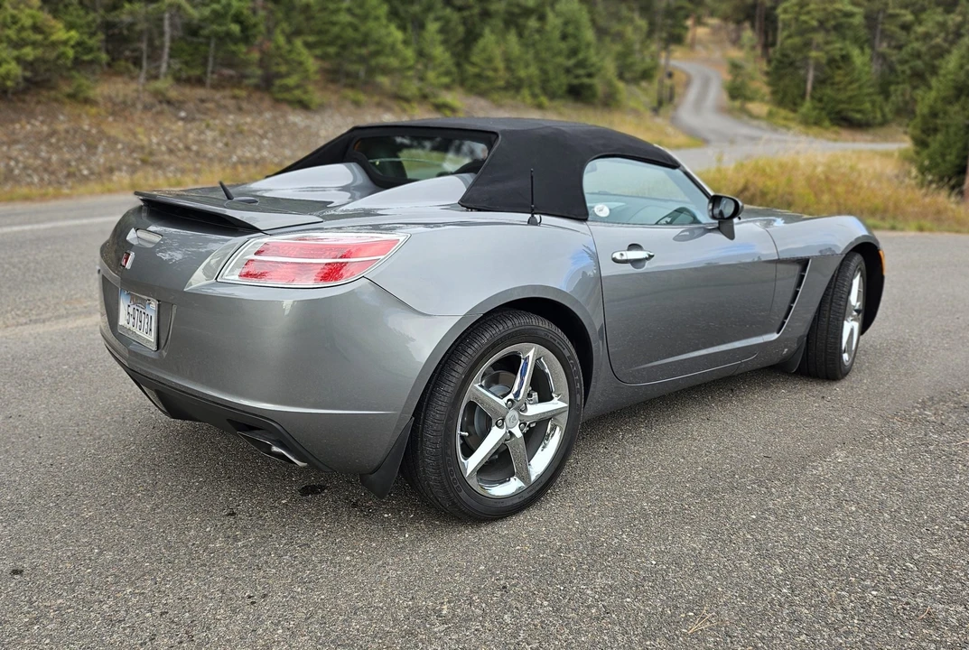 2007 Saturn Sky - Image 11 of 31