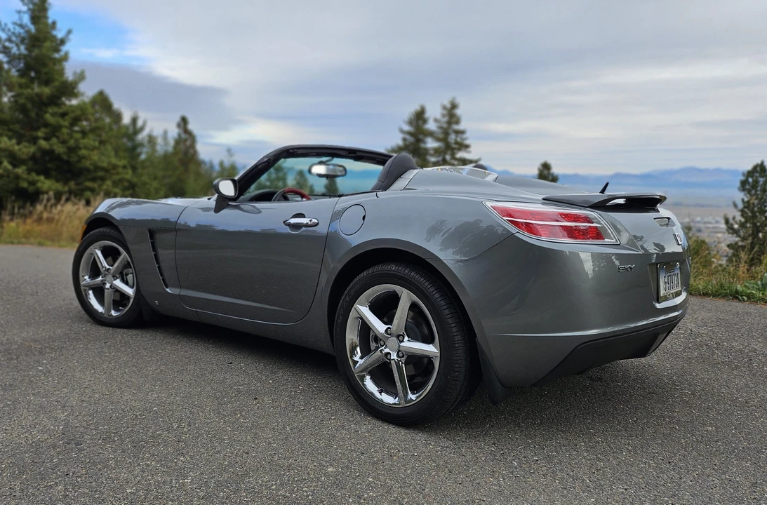 2007 Saturn Sky - Image 3 of 31