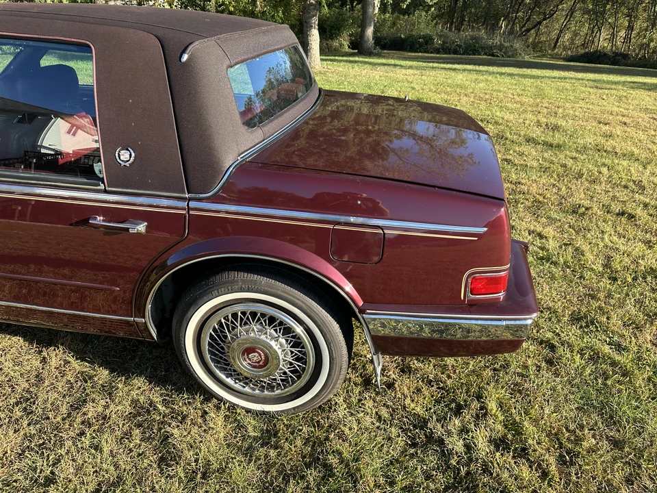 1989 Cadillac Seville - Image 11 of 31