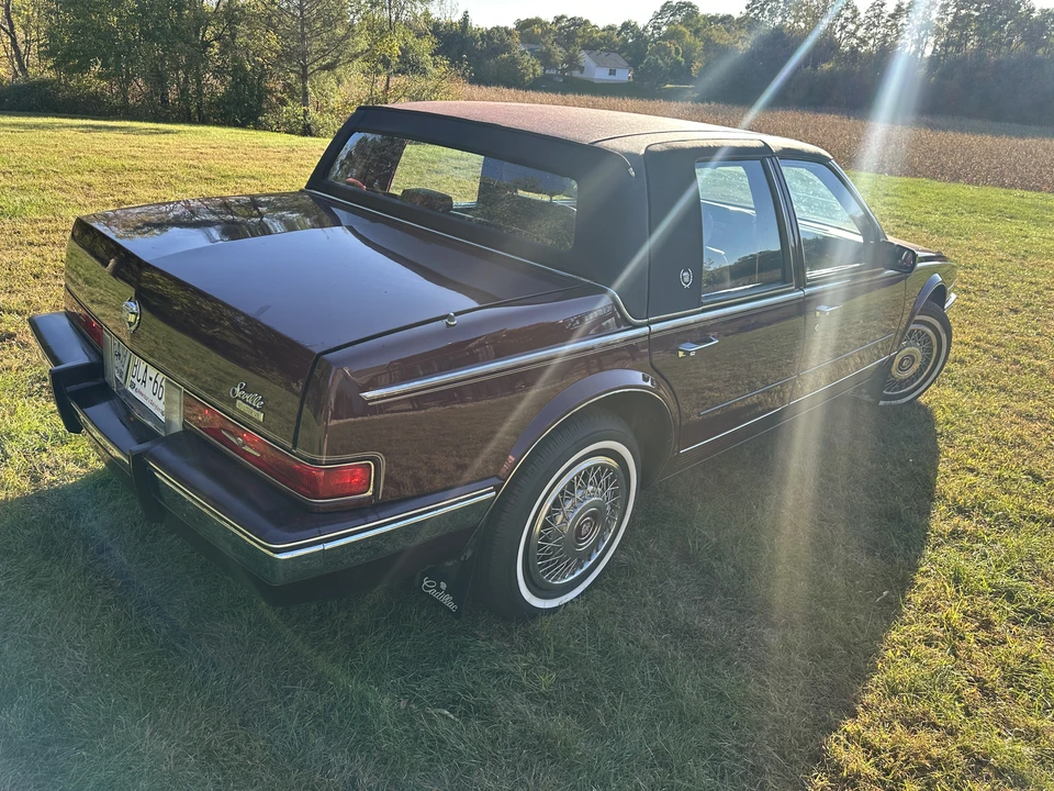 1989 Cadillac Seville - Image 21 of 31