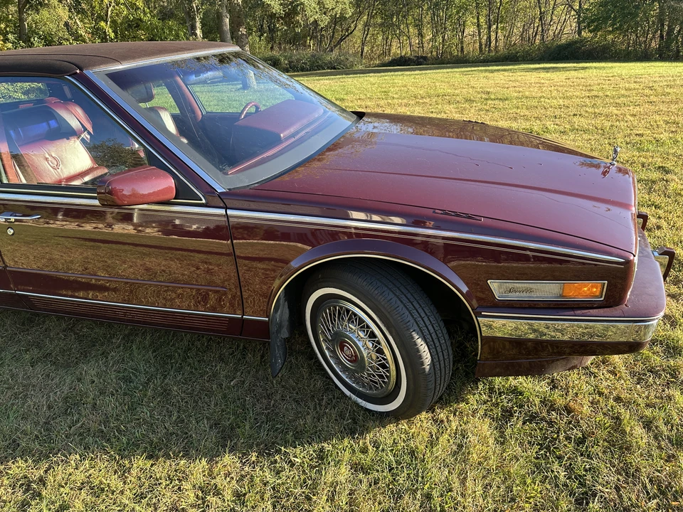 1989 Cadillac Seville - Image 25 of 31
