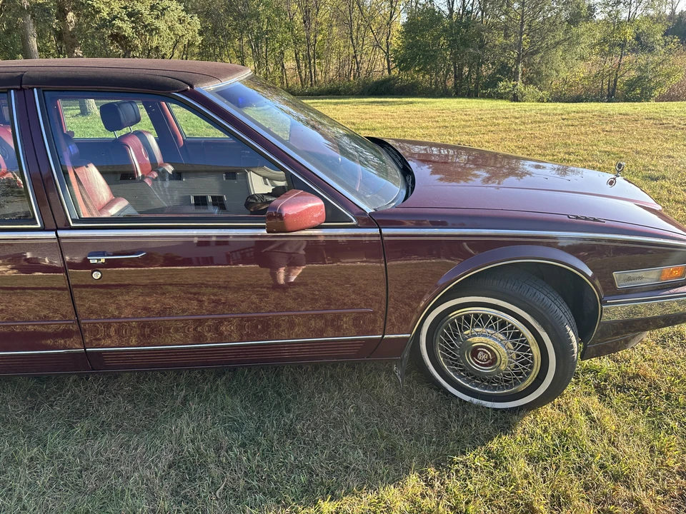 1989 Cadillac Seville - Image 24 of 31