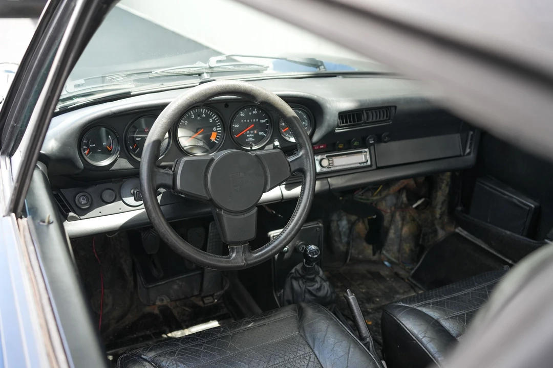 1982 Porsche 911 Carrera SC - Image 6 of 11