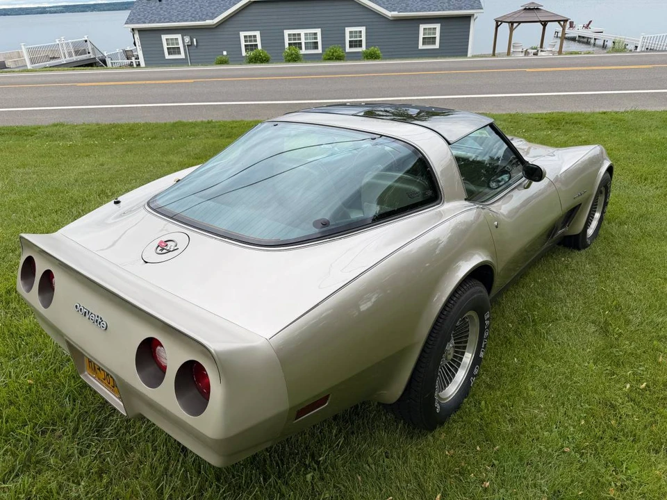 1982 Chevrolet Corvette C3 - Image 10 of 14
