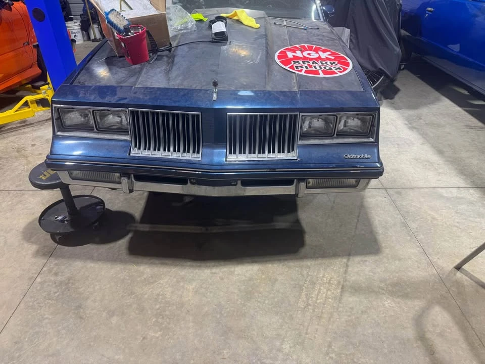 1982 Parts & Memorabilia Rolling Chassis - Image 2 of 6