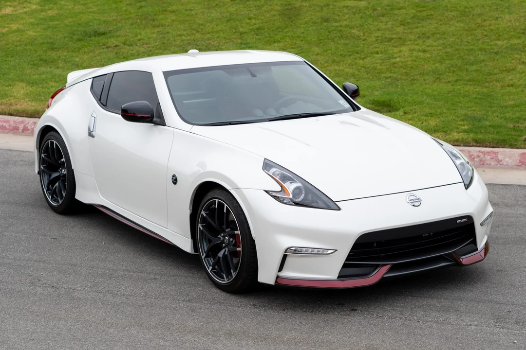 2016 Nissan 370Z 6th Gen - Image 10 of 31