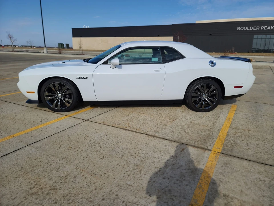2014 Dodge Challenger SRT8 & 392 3rd Gen - Image 14 of 31