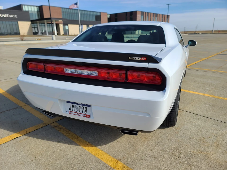 2014 Dodge Challenger SRT8 & 392 3rd Gen - Image 10 of 31