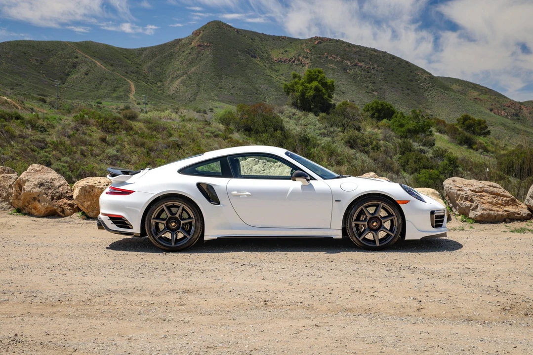 2018 Porsche 991 Turbo - Image 8 of 31