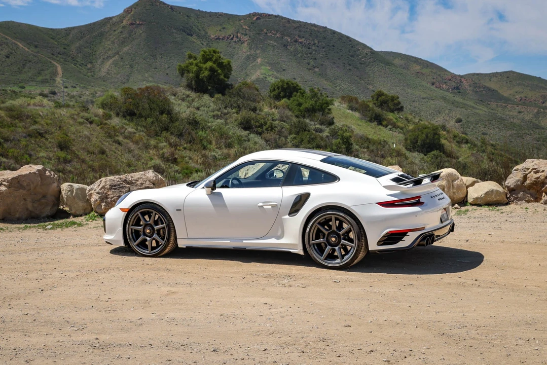2018 Porsche 991 Turbo - Image 16 of 31