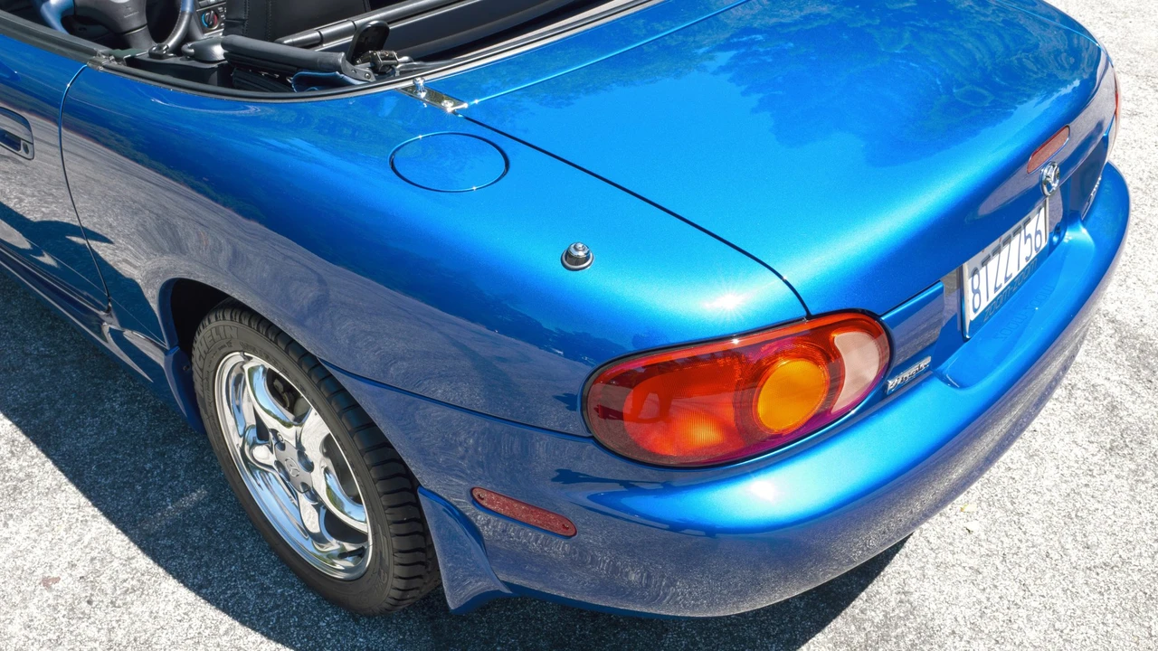 1999 Mazda NB MX-5 Miata - Image 29 of 31