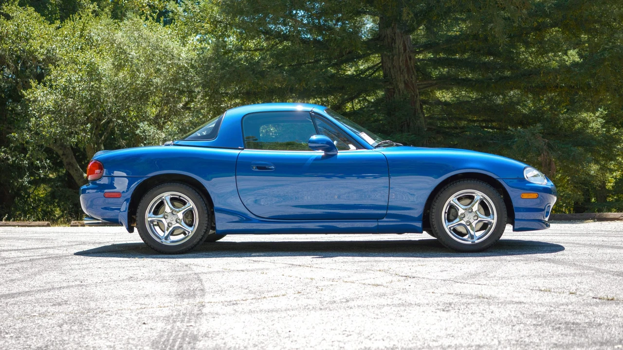 1999 Mazda NB MX-5 Miata - Image 17 of 31