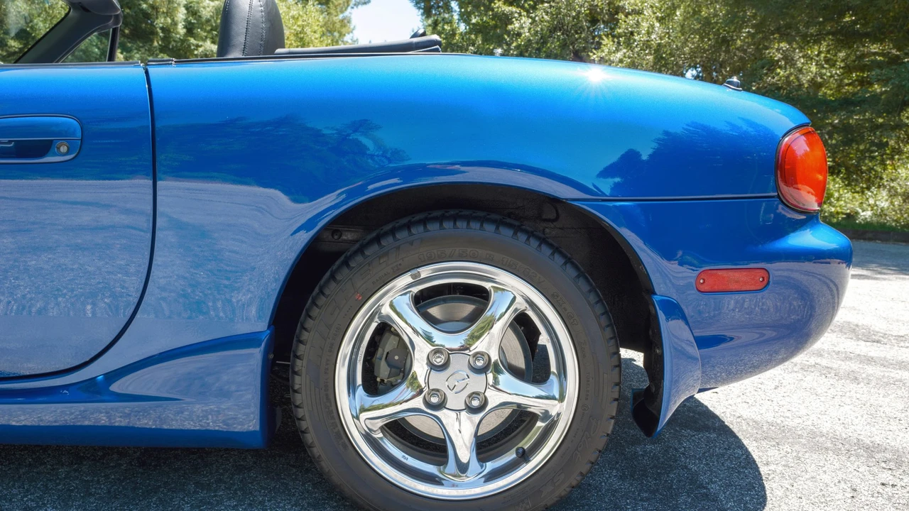 1999 Mazda NB MX-5 Miata - Image 28 of 31