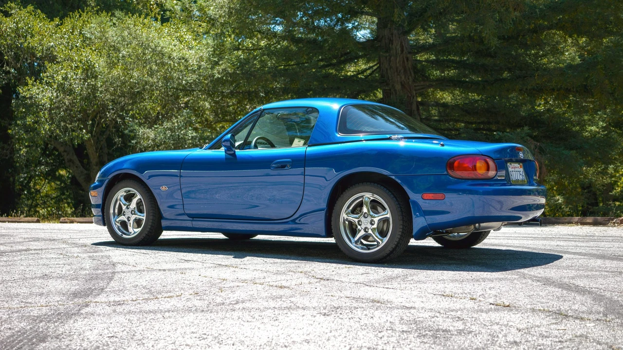1999 Mazda NB MX-5 Miata - Image 5 of 31