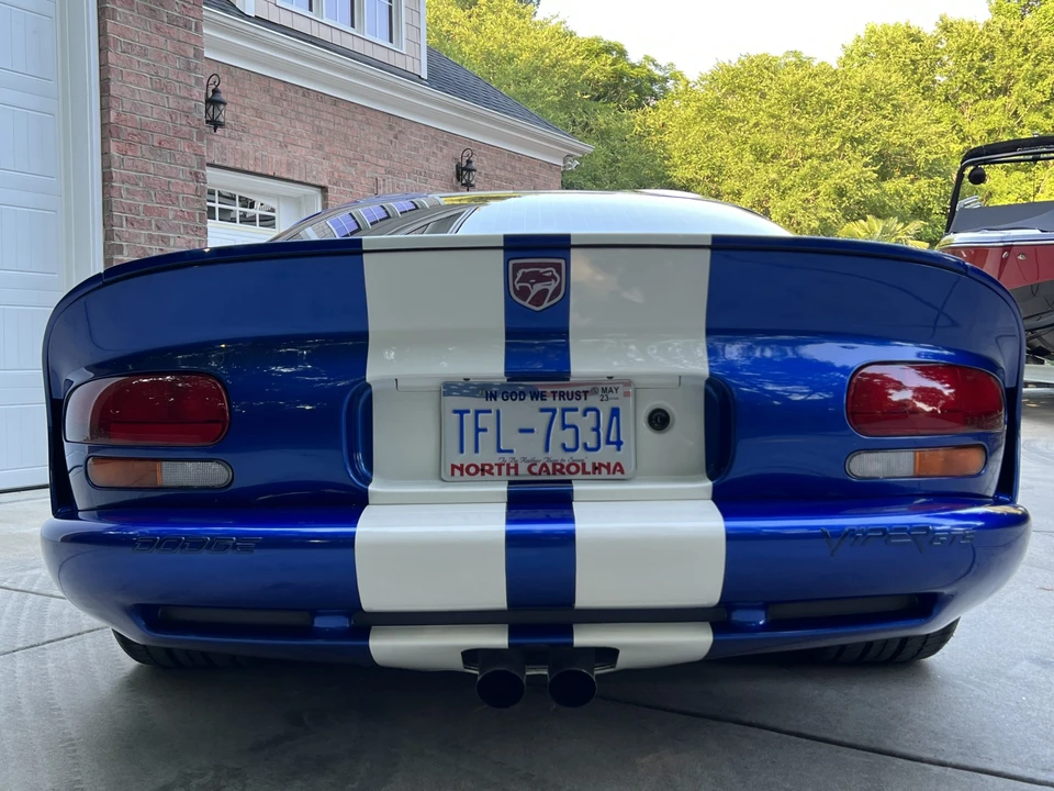 1996 Dodge Viper GTS 2nd Gen - Image 23 of 31