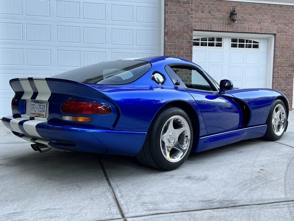 1996 Dodge Viper GTS 2nd Gen - Image 22 of 31