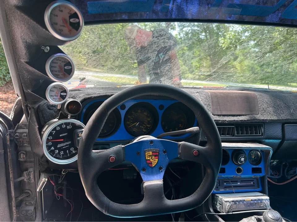 Porsche 944 - Image 8 of 10