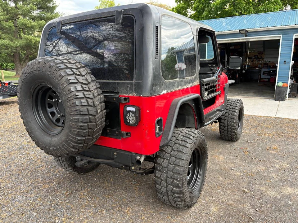 1983 Jeep Wrangler - Image 5 of 21