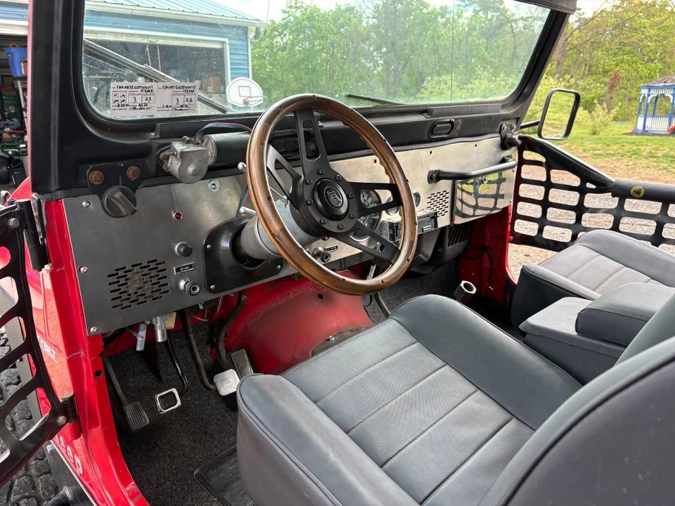 1983 Jeep Wrangler - Image 9 of 21