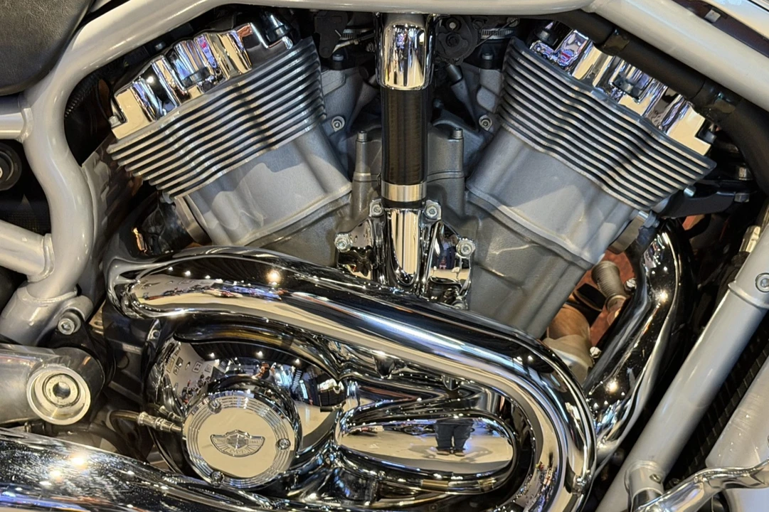 2003 Harley-Davidson V-Rod - Image 5 of 7