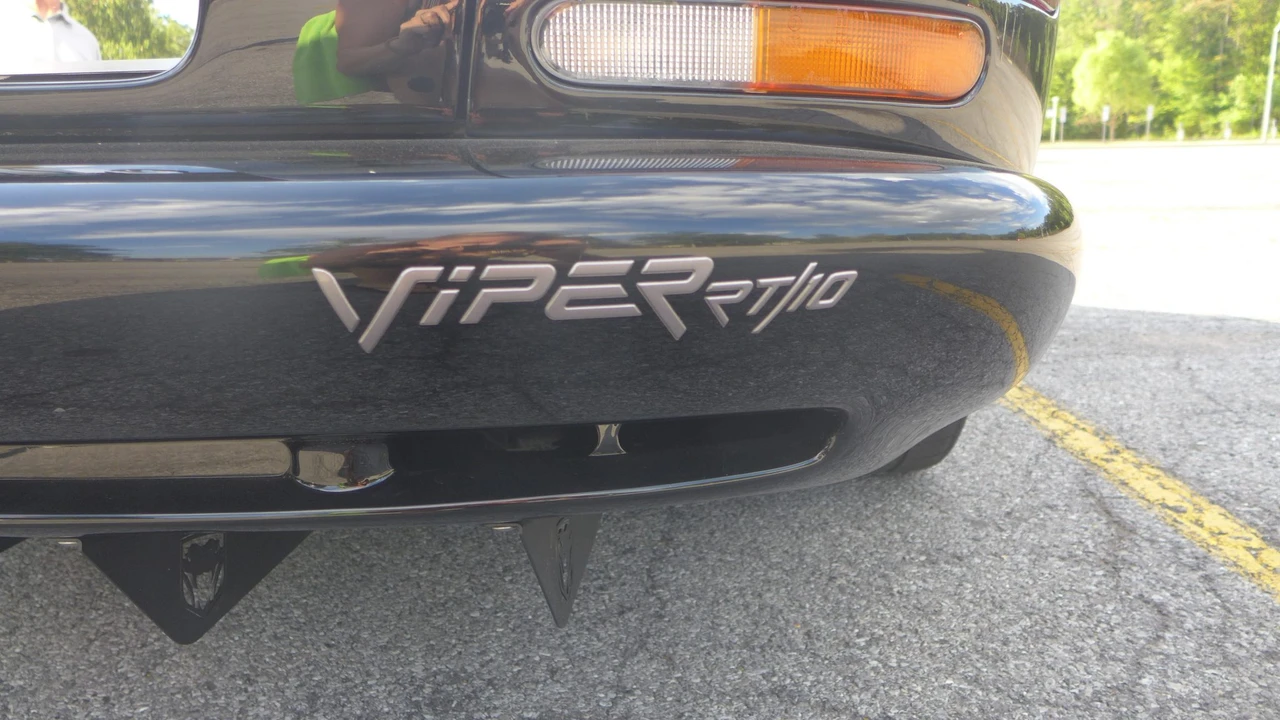 1994 Dodge Viper 1st Gen - Image 17 of 31
