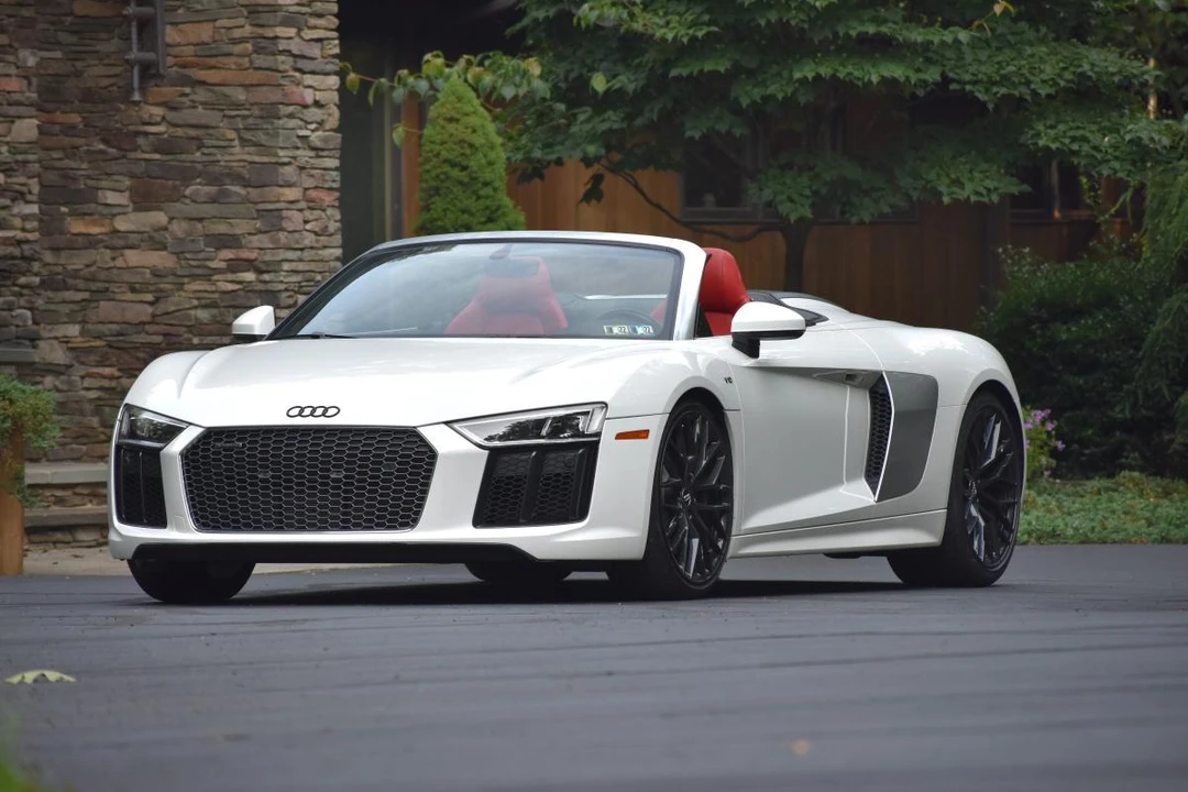 2017 Audi 4S R8 - Image 13 of 31