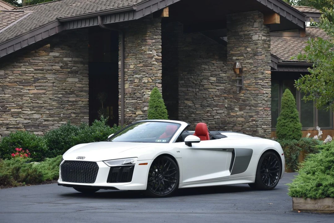 2017 Audi 4S R8 - Image 14 of 31