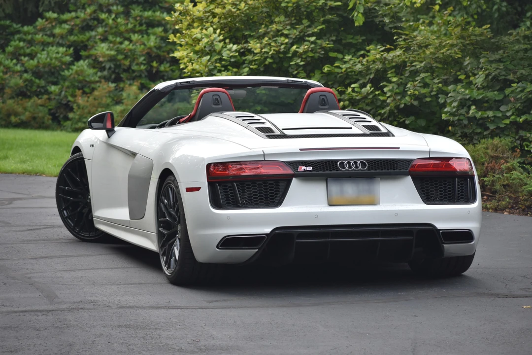2017 Audi 4S R8 - Image 20 of 31
