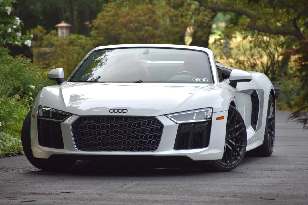 2017 Audi 4S R8 - Image 3 of 31