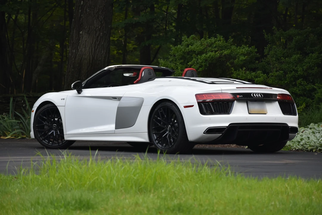 2017 Audi 4S R8 - Image 18 of 31