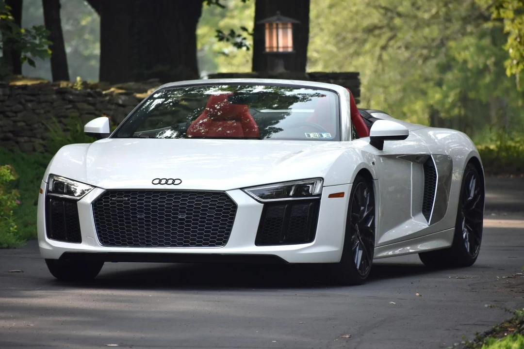 2017 Audi 4S R8 - Image 4 of 31