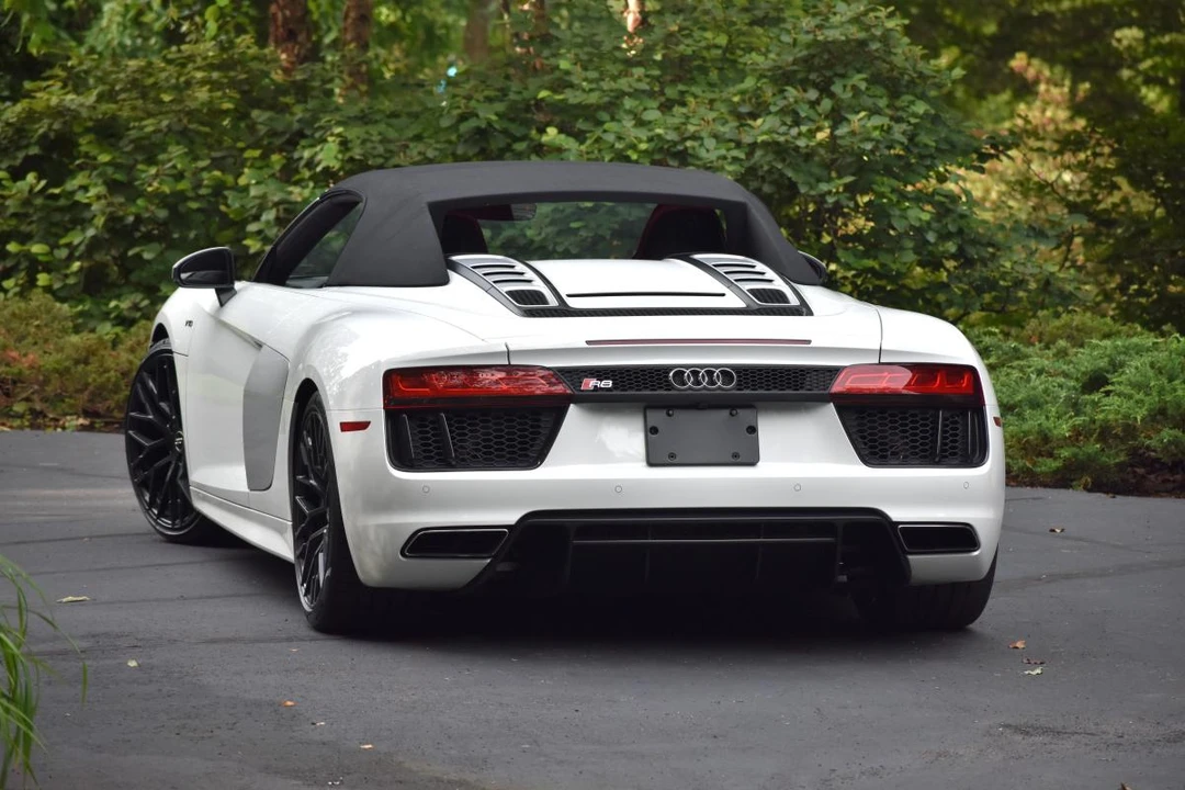 2017 Audi 4S R8 - Image 24 of 31