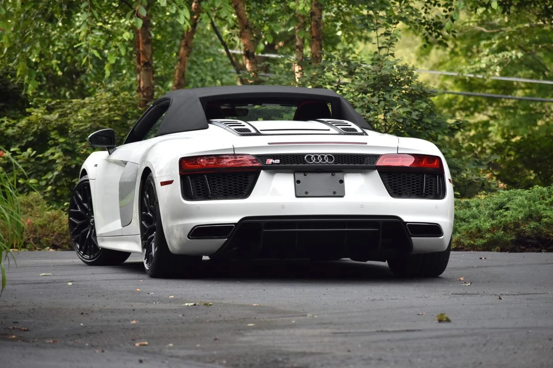 2017 Audi 4S R8 - Image 25 of 31