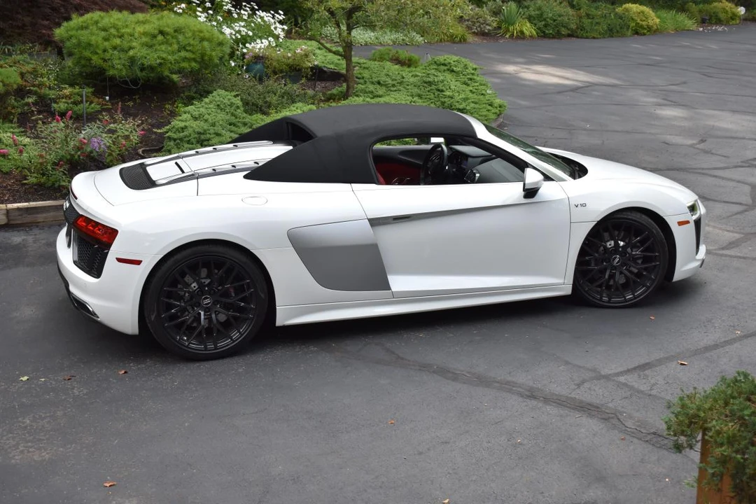 2017 Audi 4S R8 - Image 31 of 31