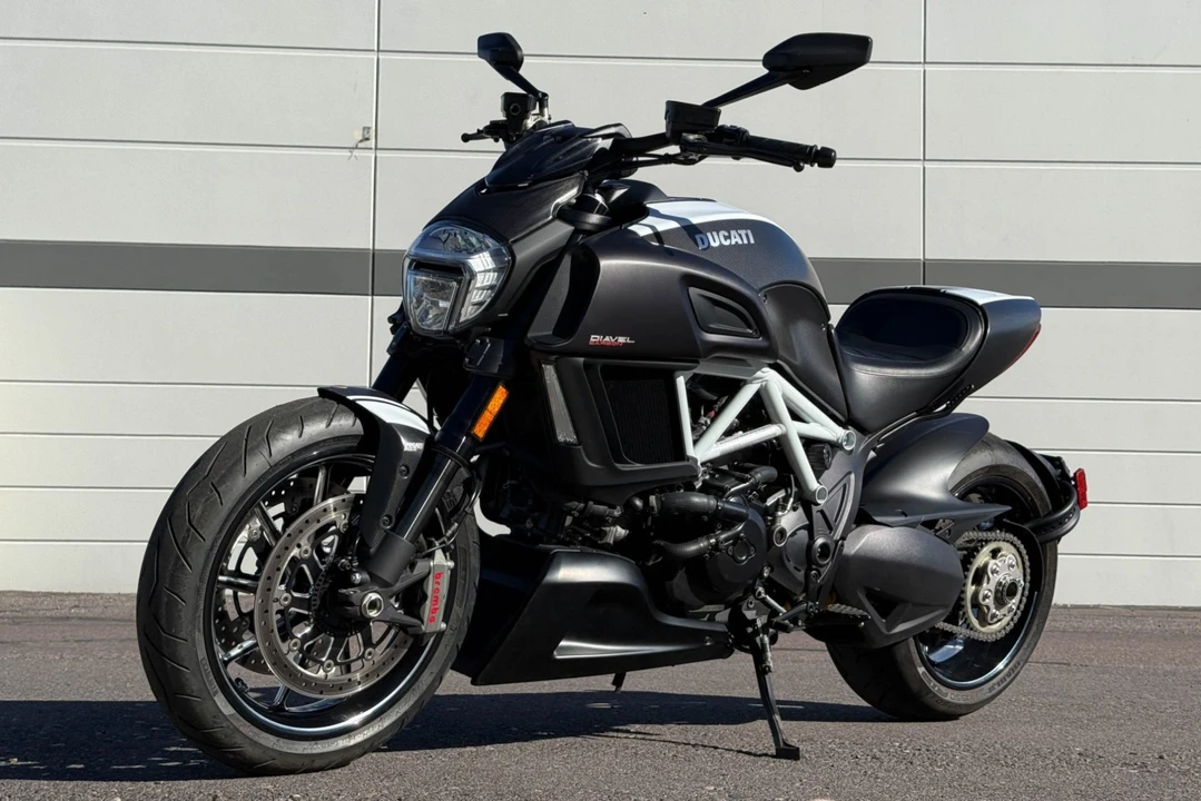 2015 Ducati Diavel - Image 3 of 7