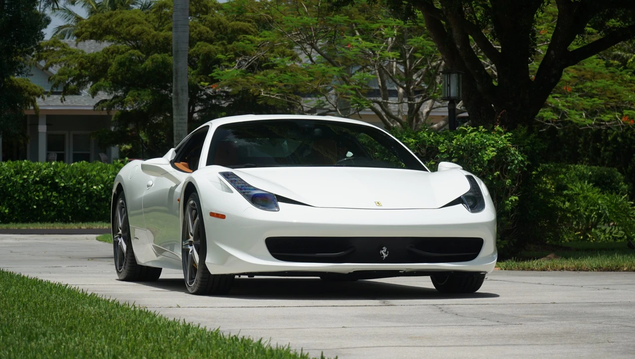 2015 Ferrari 458 Italia - Image 11 of 31