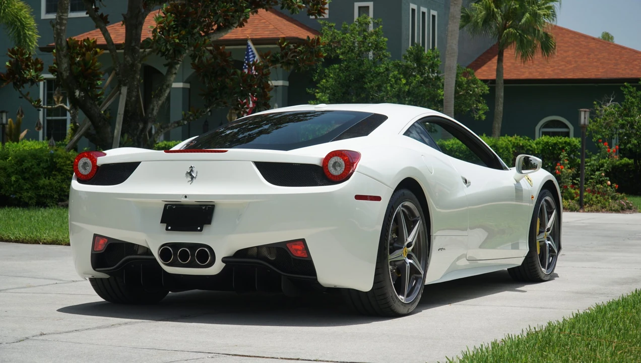 2015 Ferrari 458 Italia - Image 22 of 31