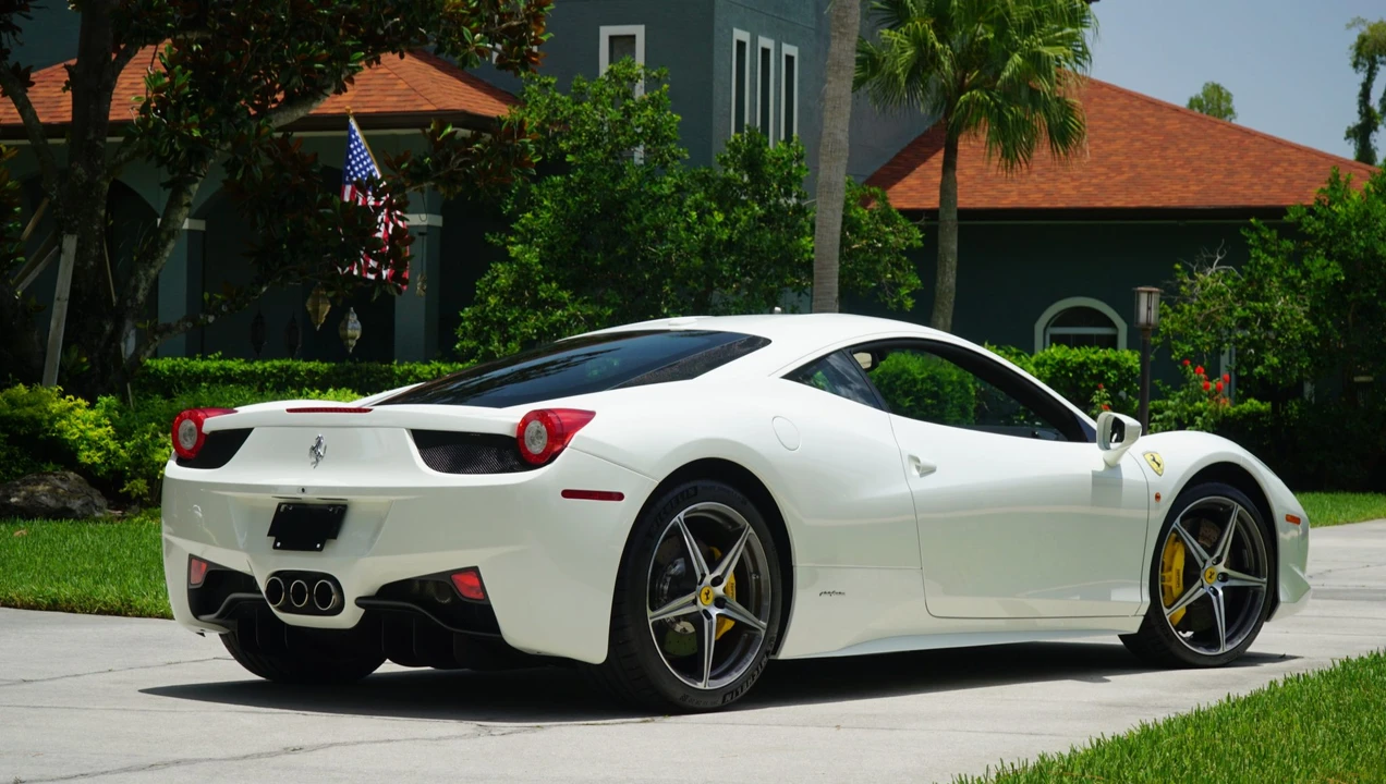 2015 Ferrari 458 Italia - Image 20 of 31