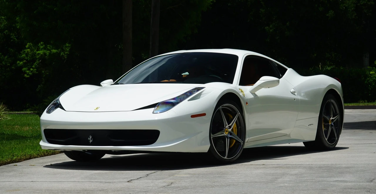 2015 Ferrari 458 Italia - Image 4 of 31