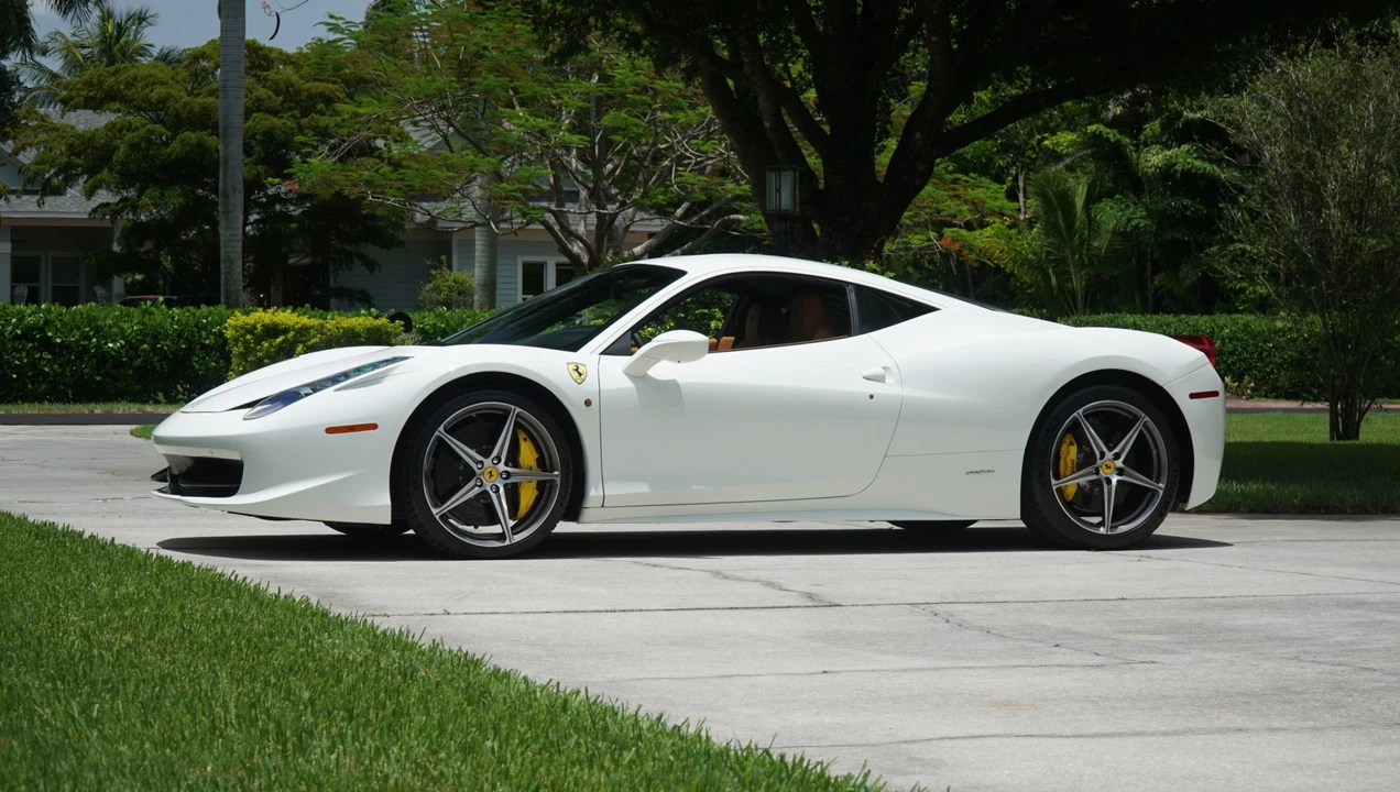2015 Ferrari 458 Italia - Image 2 of 31