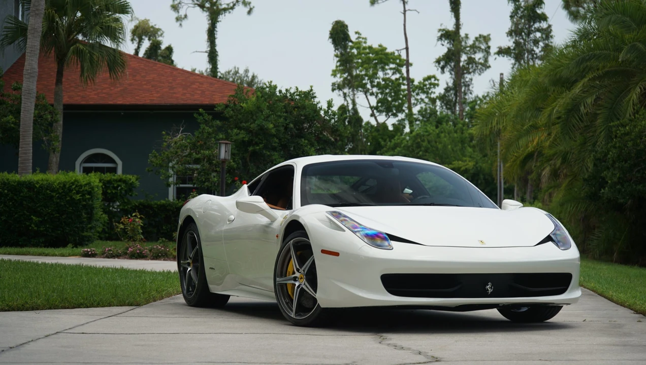 2015 Ferrari 458 Italia - Image 12 of 31