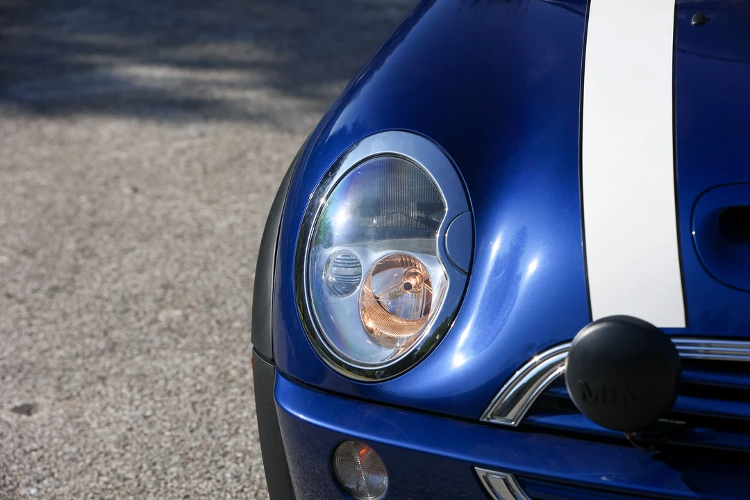 2003 Mini Mini John Cooper Works 1st Gen - Image 16 of 31