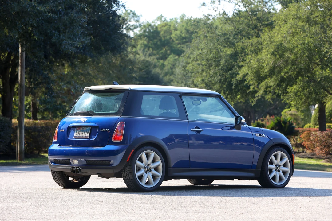 2003 Mini Mini John Cooper Works 1st Gen - Image 4 of 31
