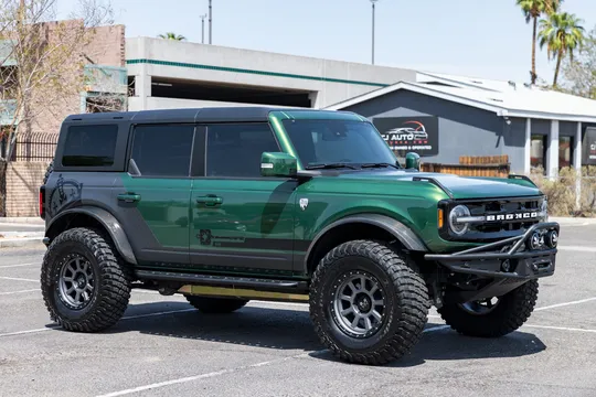 2023 Ford Bronco 6th Gen - Image 3 of 31